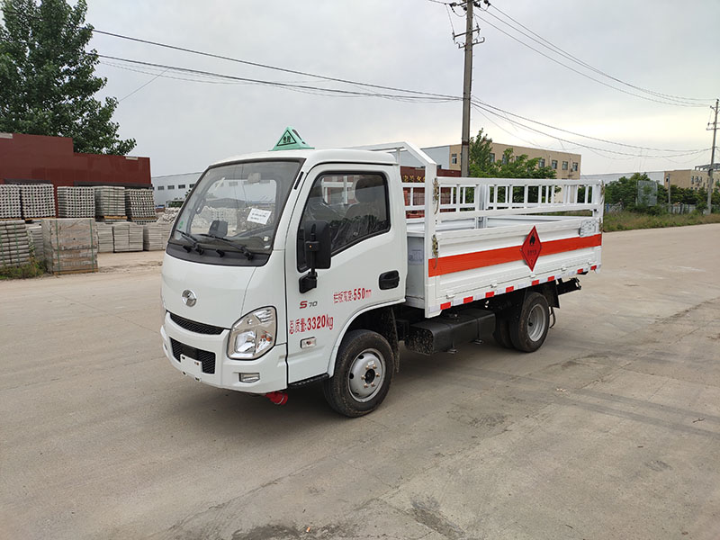 躍進汽油后雙輪氣瓶運輸車